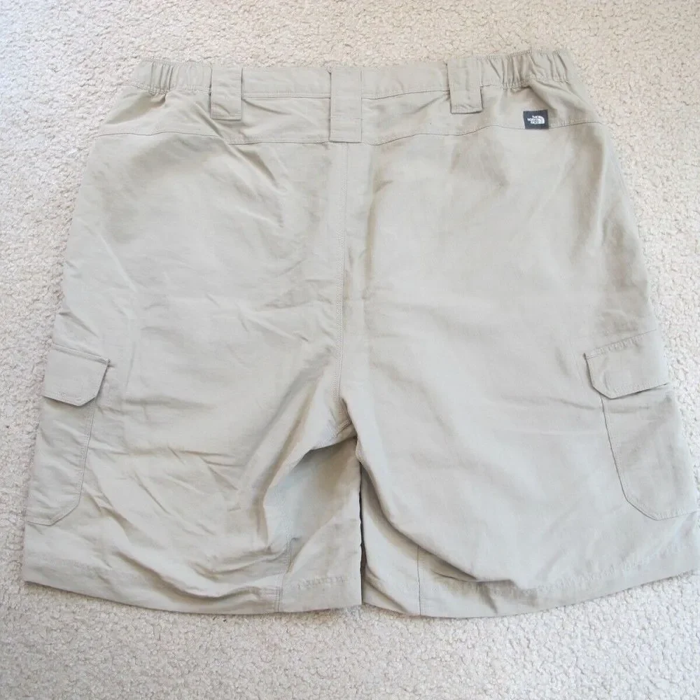 The North Face Nylon Casual‎ Khaki Cargo Shorts Men's Large Beige Outdoor Summer